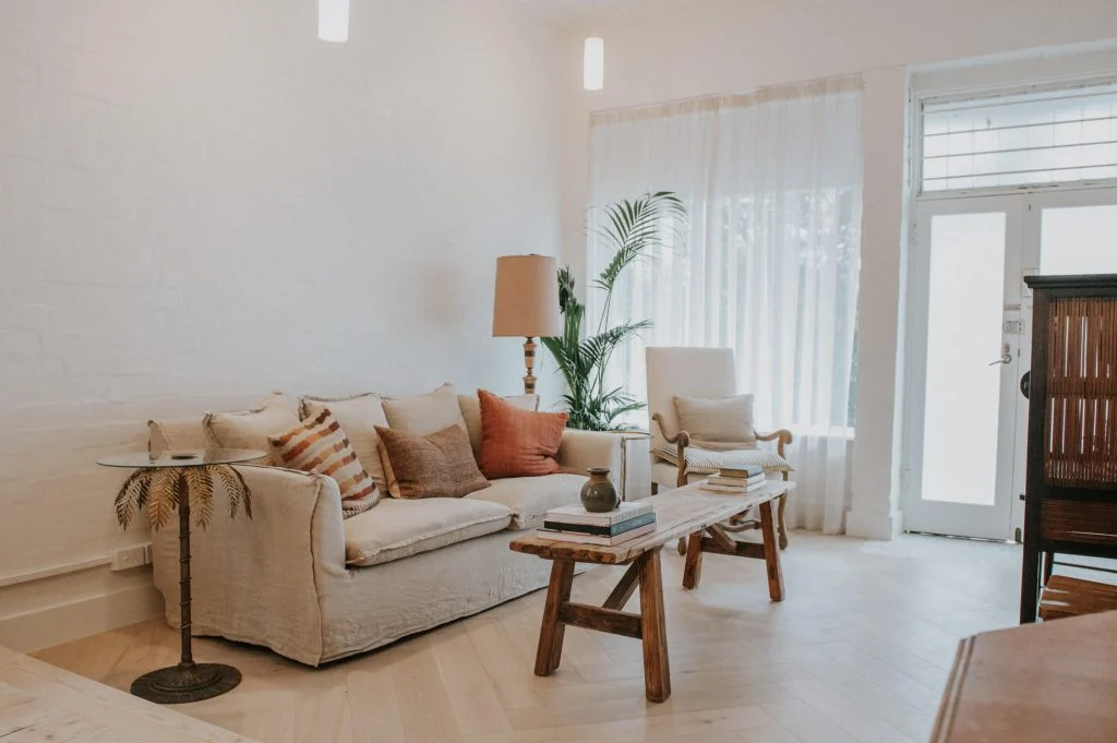 How to Choose the Right Floorboards: SPC vs Engineered Timber Floor
